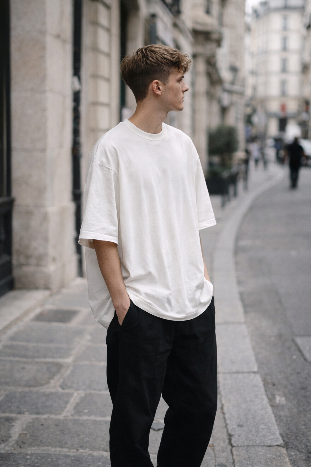 מה זה באמת גזרת OVERSIZE ולמה רוב המותגים מזייפים אותה?